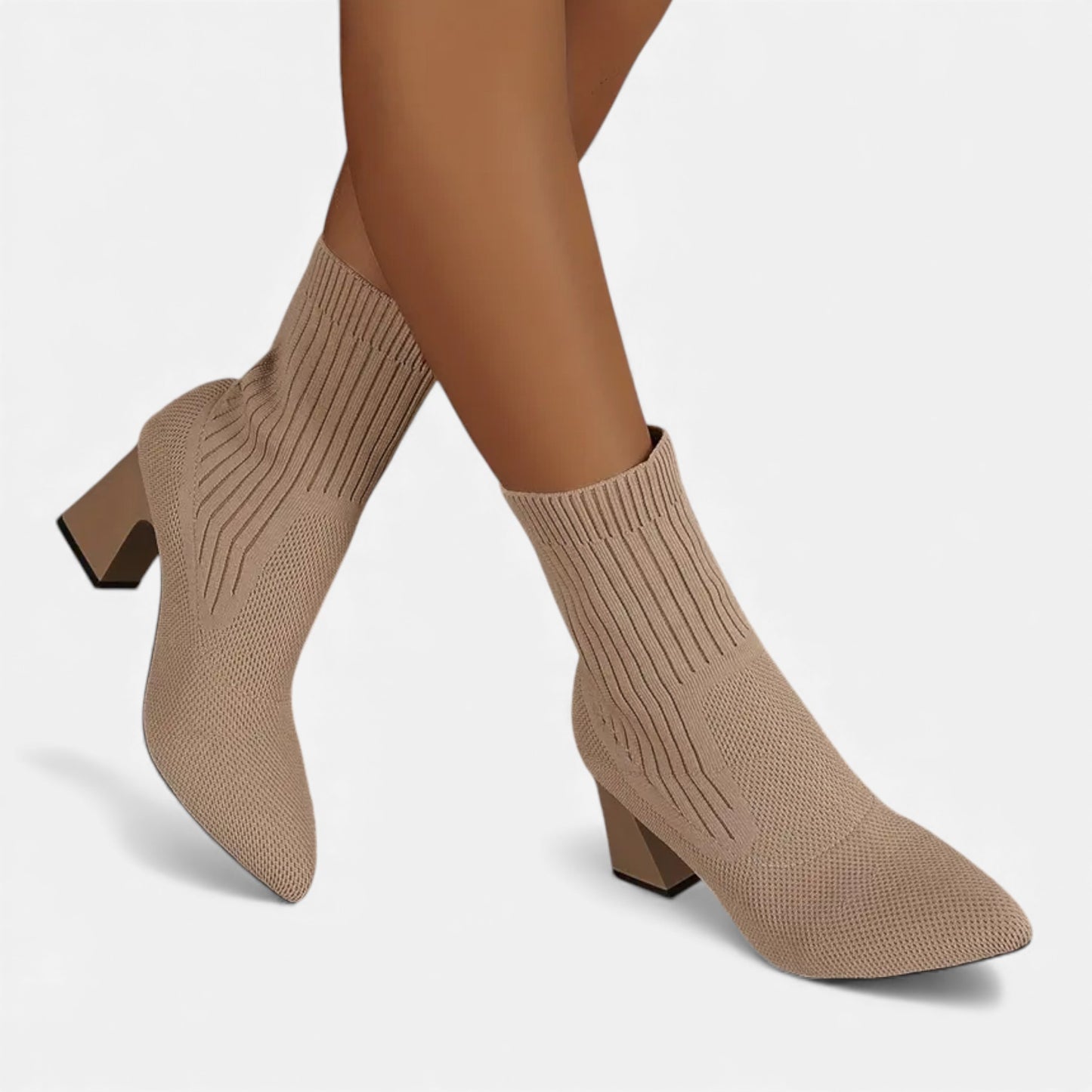Eston House | Women’s Knitted Winter Point-Toe Boots