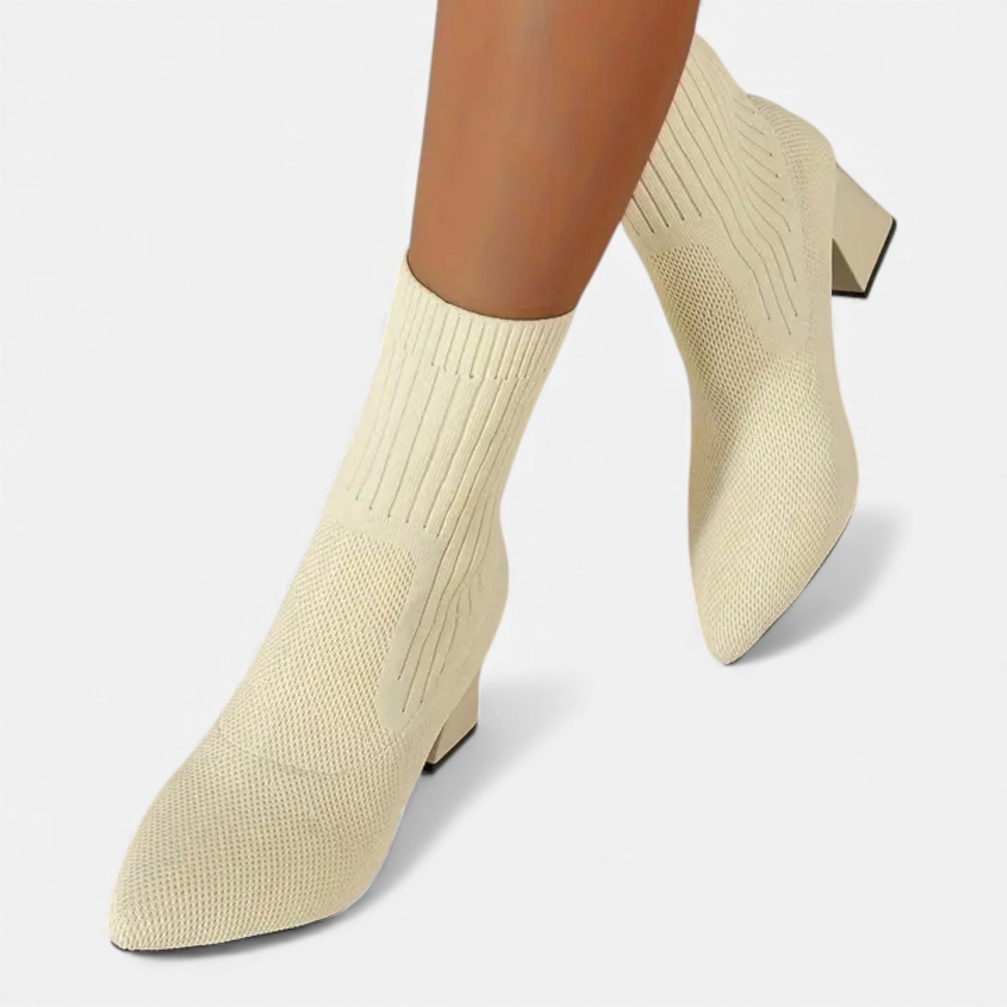 Eston House | Women’s Knitted Winter Point-Toe Boots