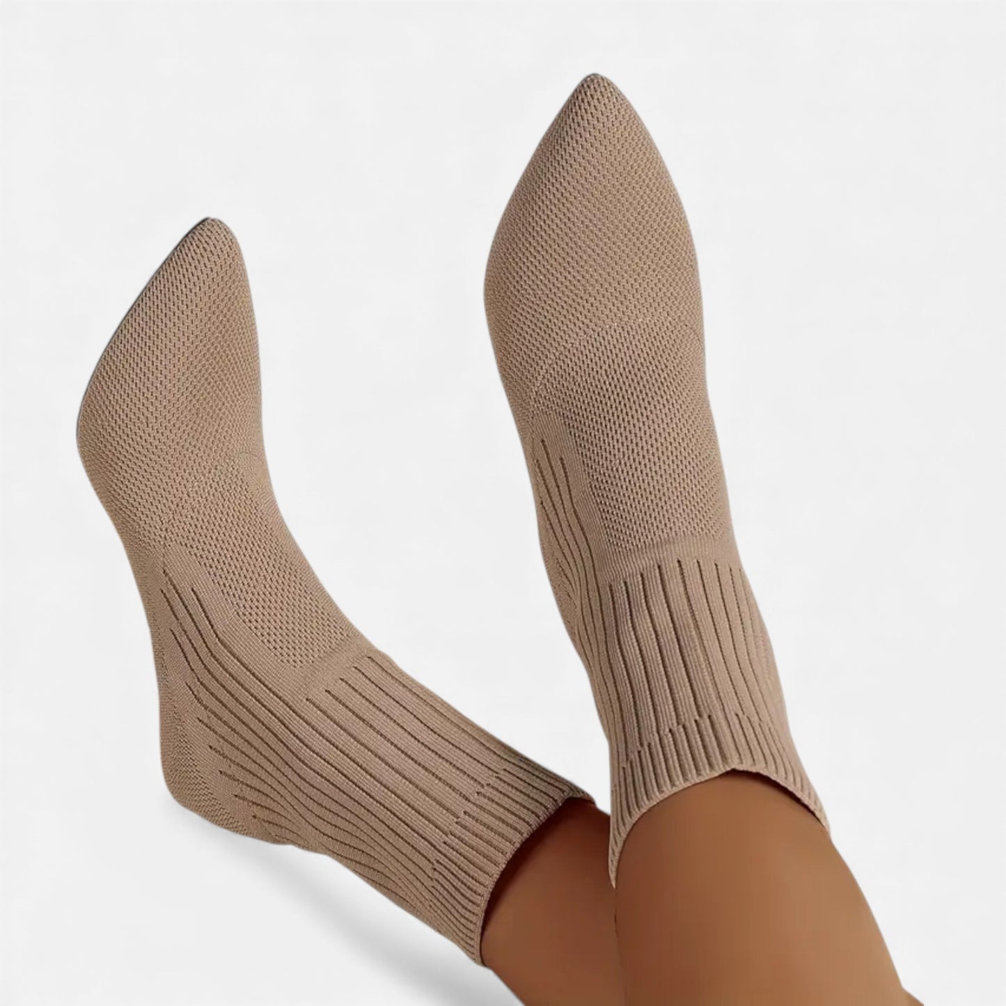 Eston House | Women’s Knitted Winter Point-Toe Boots